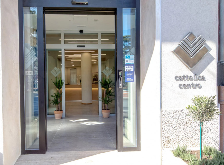 media.Slide-Banca-Popolare-Valconca-Cattolica-10-Recu-studio